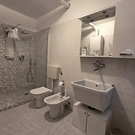 La Tana Del Bianconiglio Apartment Parma