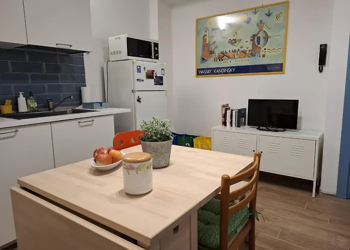 La Tana Del Bianconiglio *