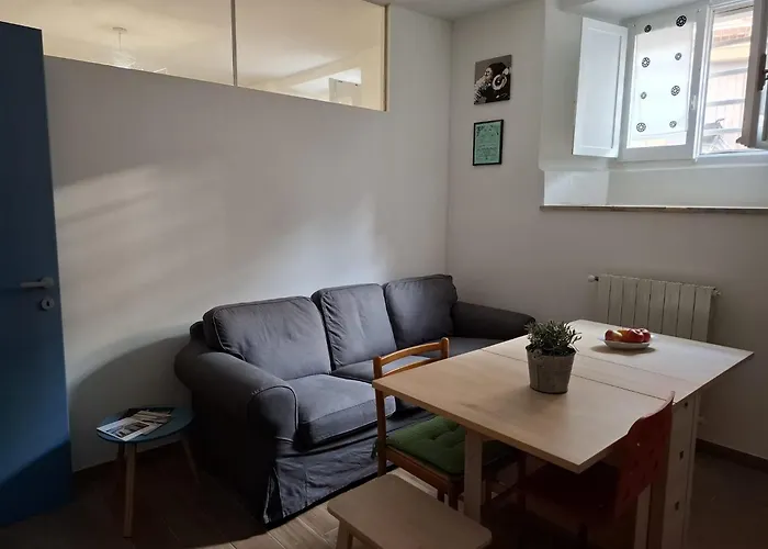 Lägenhet La Tana Del Bianconiglio